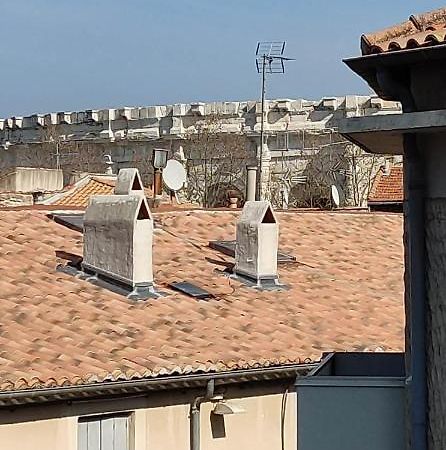 Appartement Arenes Romanite Nîmes Eksteriør bilde